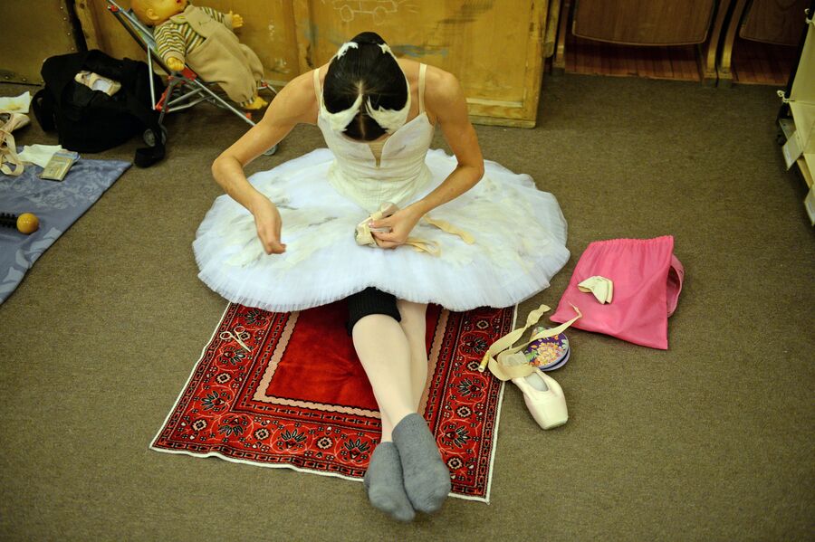 Балерина в гримерной Новосибирского оперного театра