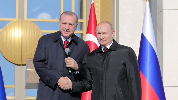 Президент РФ Владимир Путин и президент Турецкой Республики Реджеп Тайип Эрдоган на церемонии запуска строительства первого энергоблока атомной электростанции (АЭС) Аккую в Турции