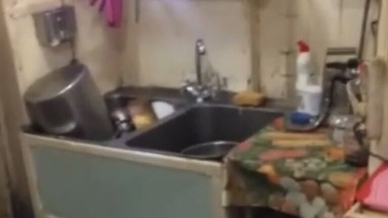 Адвокат задержанного на Украине капитана российского судна Норд показал быт моряка Адвокат задержанного на Украине капитана российского судна Норд показал быт моряка