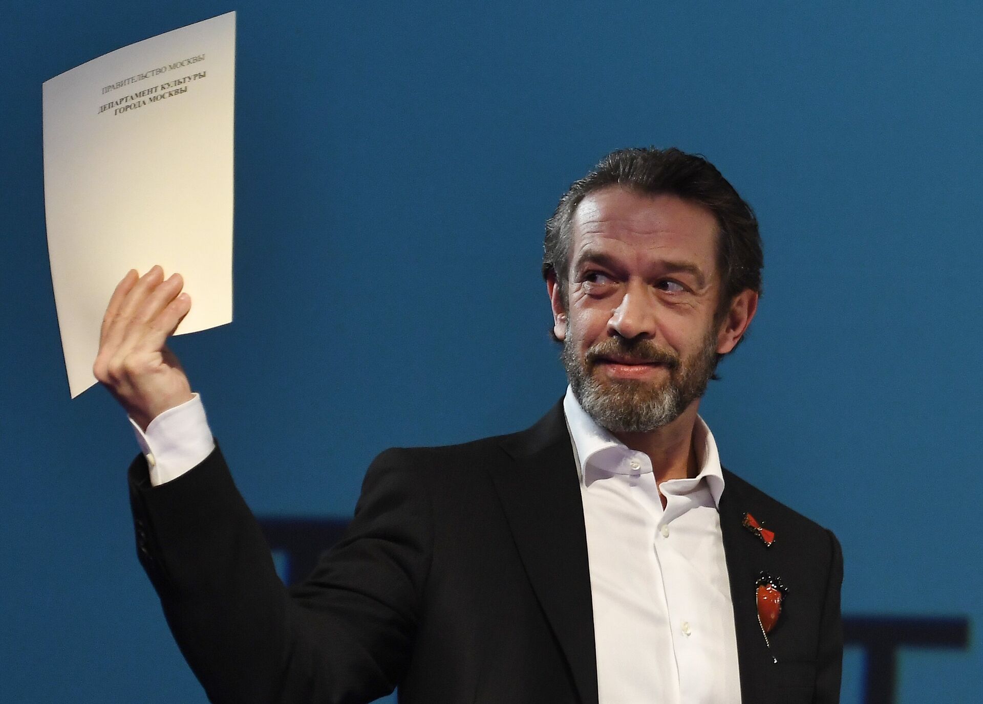 Назначенный Художественным руководителем Московского театра-студии Олега Табакова, народный артист России Владимир Машков во время сбора труппы Табакерки Назначенный Художественным руководителем Московского театра-студии Олега Табакова, народный артист России Владимир Машков во время сбора труппы Табакерки - РИА Новости, 1920, 08.11.2025