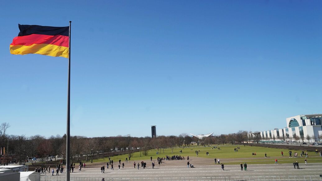 "Реальная угроза: в Германии предупредили о войне с Россией