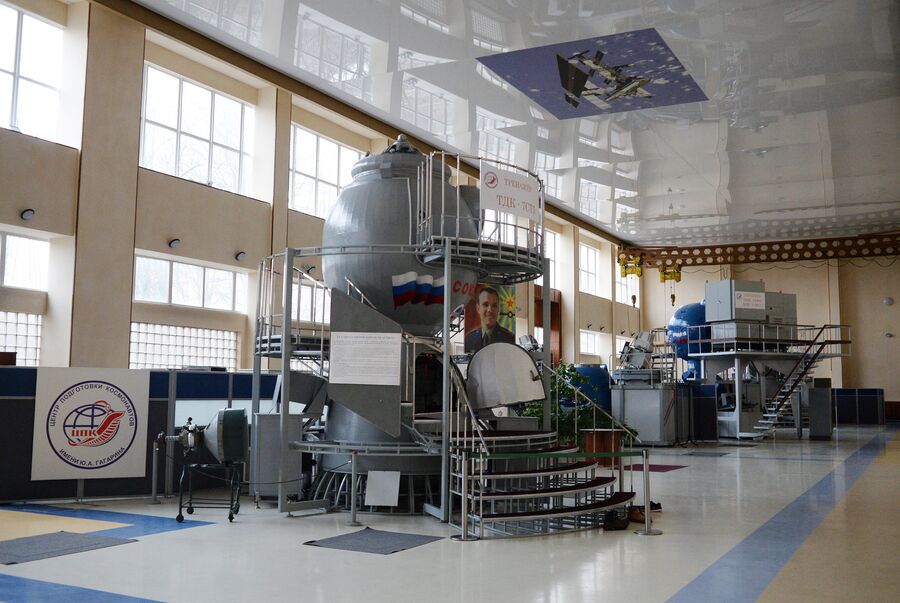 Тренажер динамических режимов полета ТДК -7СТ5 в Центре подготовки космонавтов имени Ю. А. Гагарина