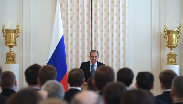 Министр иностранных дел России Сергей Лавров во время встречи с российскими дипломатами в Москве. 9 апреля 2018