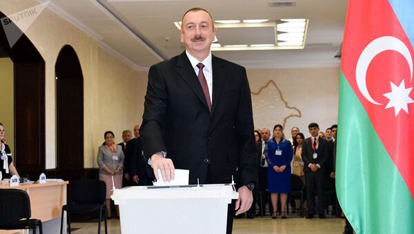 Ильхам Алиев проголосовал на выборах президента Азербайджана. 11 апреля 2018