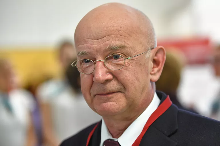 Главный внештатный гематолог, генеральный директор Гематологического научного центра академик РАМН Валерий Савченко Главный внештатный гематолог, генеральный директор Гематологического научного центра академик РАМН Валерий Савченко