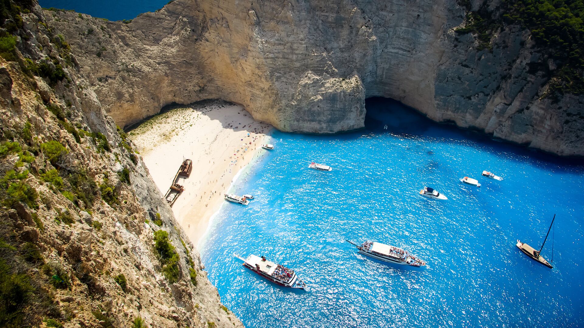 В Греции снова откроют один из самых красивых в мире пляжей - РИА Новости, 13.08.2021
