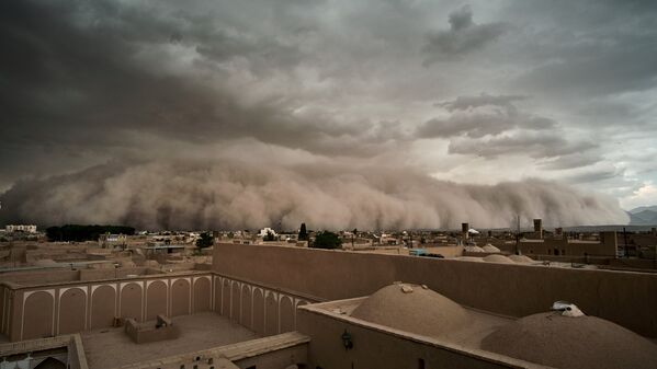 Песчаная буря в Йезде, Иран
