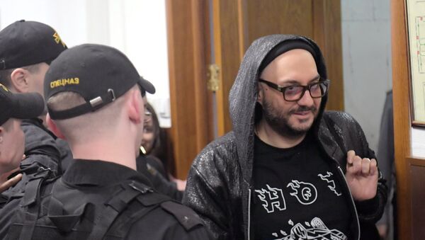 Режиссер Кирилл Серебренников, обвиняемый в организации крупного мошенничества, в Басманном суде Москвы, где рассматривается ходатайство следствия о продлении срока домашнего ареста. 18 апреля 2018