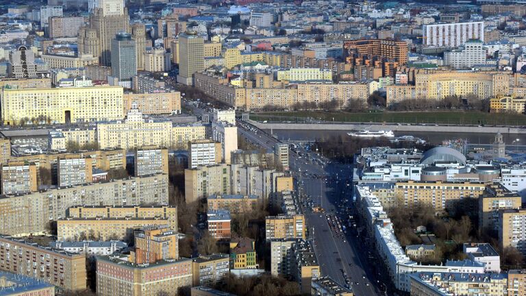 Вид с 89-го этажа Башни Федерация-Восток делового комплекса Москва-Сити, где открылась самая высокая смотровая площадка в Европе