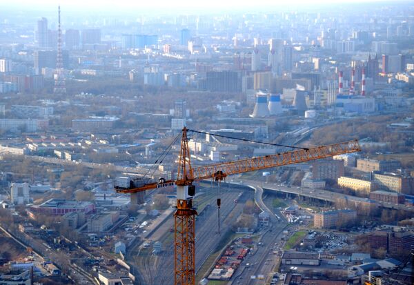 Вид с 89-го этажа Башни Федерация-Восток делового комплекса Москва-Сити, где открылась самая высокая смотровая площадка в Европе