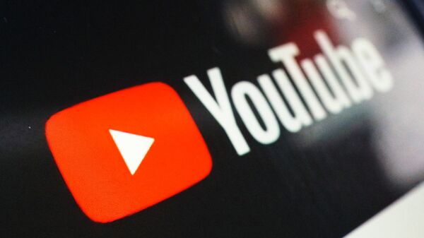 Логотип YouTube. Архивное фото