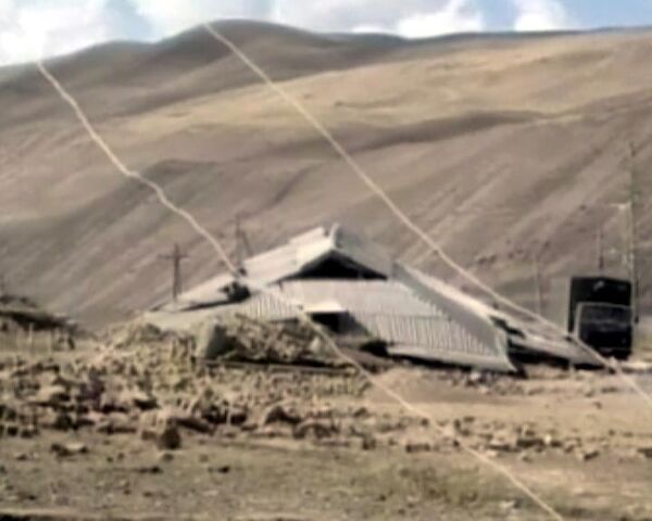 Мощное землетрясение в Киргизии: погибли более 70-ти человек