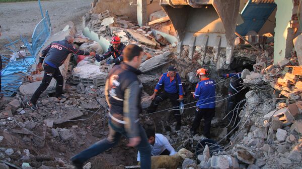 Ликвидация последствий землетрясения в турецком Самсате. 24 апреля 2018