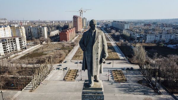 Памятник Ленину на Волго-Донском Канале в Волгограде