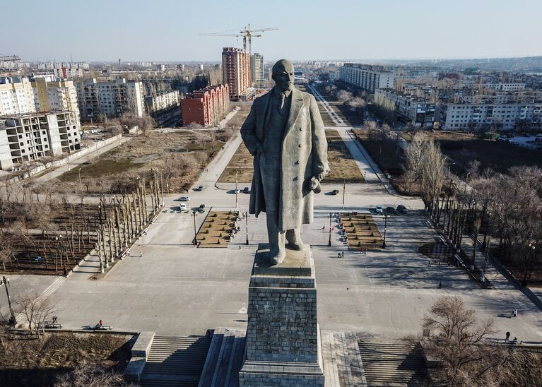 Памятник Ленину на Волго-Донском Канале в Волгограде