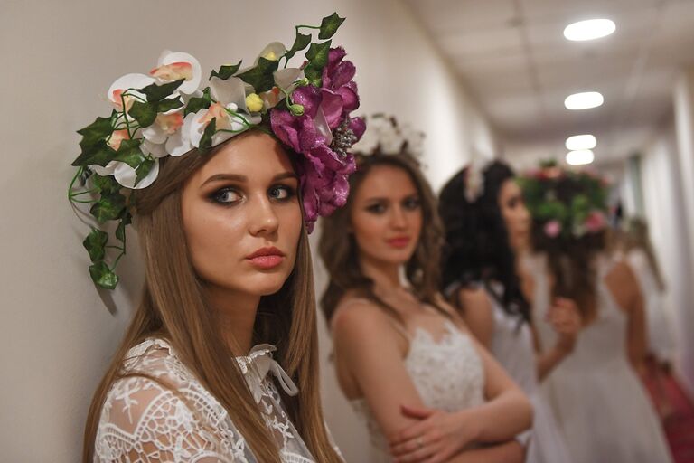 Участницы конкурса красоты «Российская красавица — 2018» перед соревнованиями в отеле Корстон в Москве