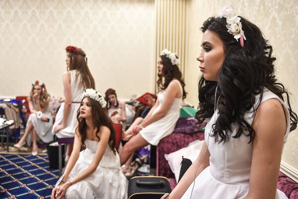 Участницы конкурса красоты «Российская красавица — 2018» перед соревнованиями в отеле Корстон в Москве