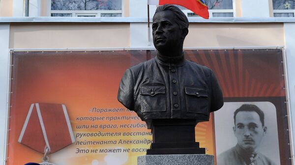 На церемонии открытия памятника Александру Печерскому в Ростове-на-Дону