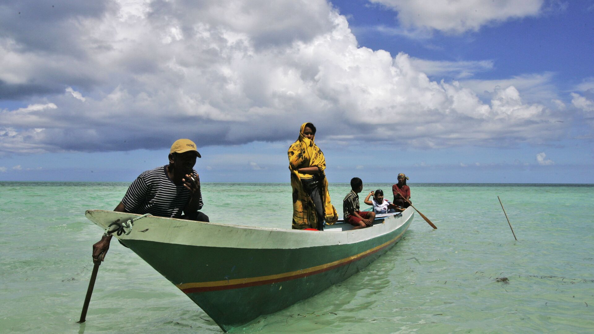 Рыбаки племени Баджо на острове Сулавеси, Индонезия. 2009 год - РИА Новости, 1920, 14.01.2021