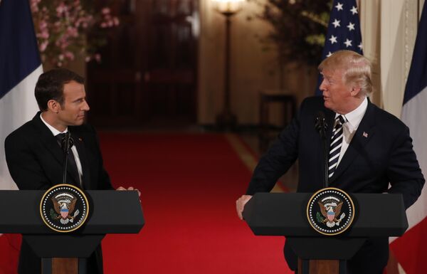 Президент США Дональд Трамп и президент Франции Эммануэль Макрон во время пресс-конференции в Белом доме. 24 апреля 2018 Президент США Дональд Трамп и президент Франции Эммануэль Макрон во время пресс-конференции в Белом доме. 24 апреля 2018