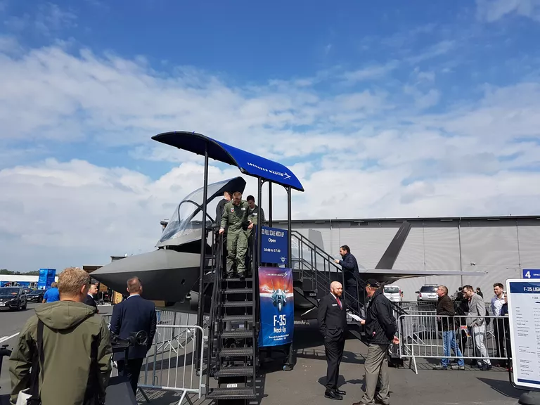 Аэрокосмический салон ILA-2018 стартовал в Берлине Аэрокосмический салон ILA-2018 стартовал в Берлине