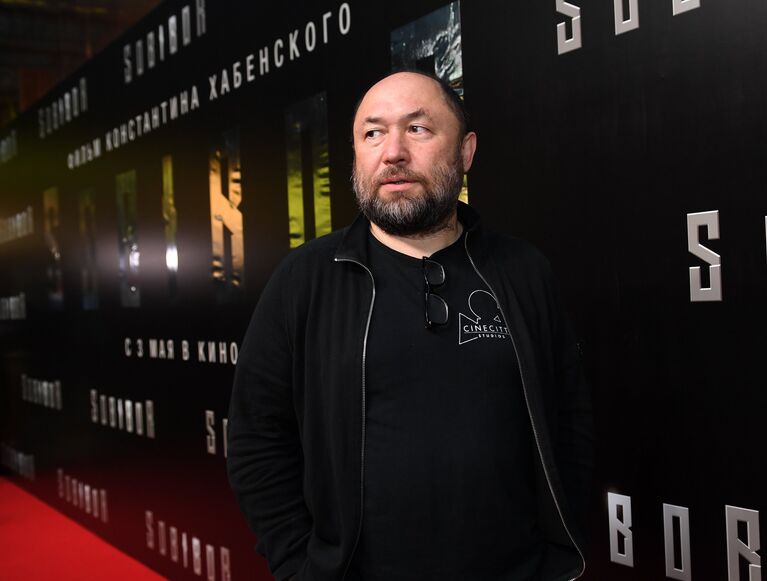 Режиссёр Тимур Бекмамбетов на премьере фильма Константина Хабенского Собибор в кинотеатре Москва