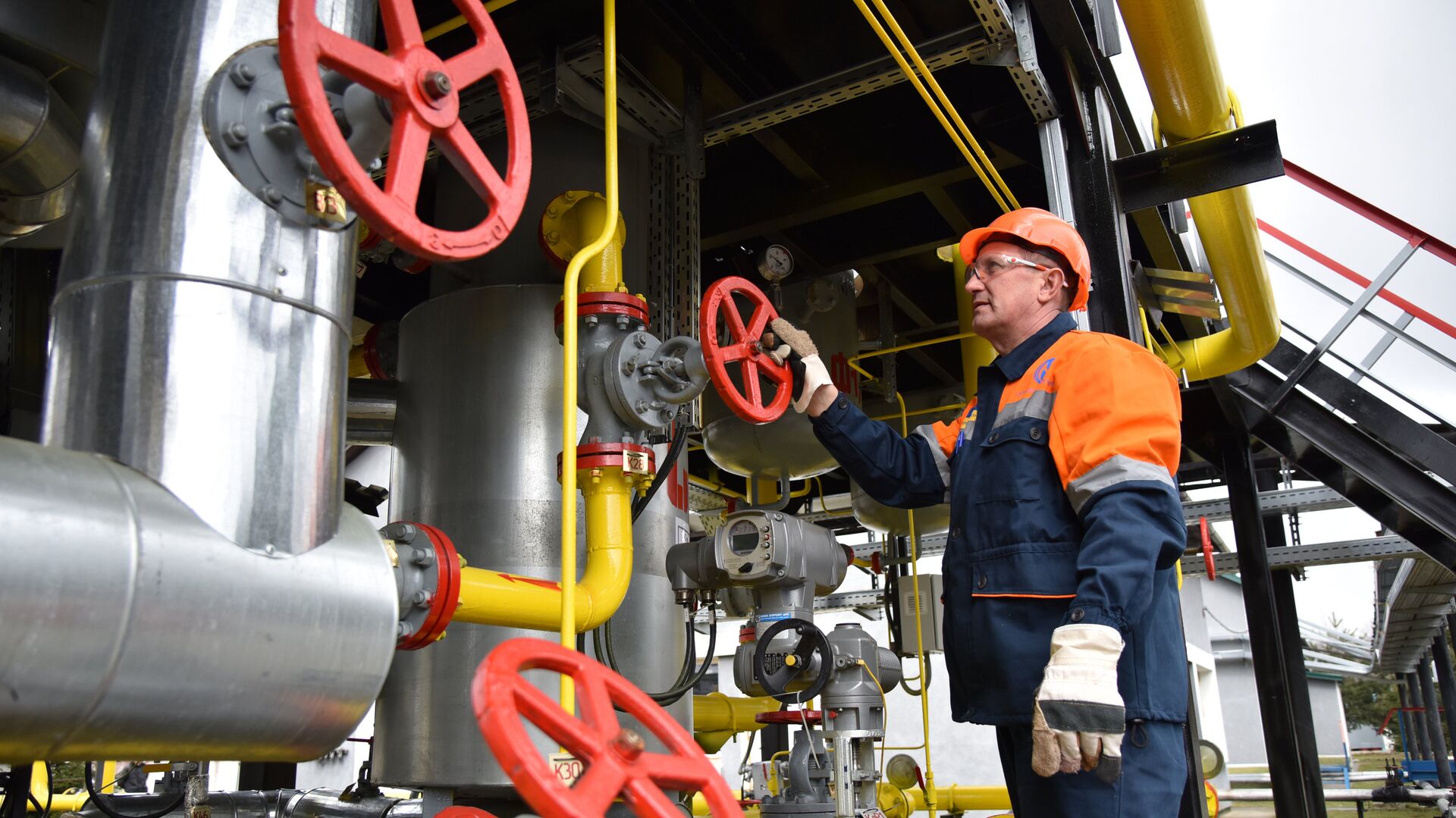 В Германии заявили о резком падении прокачки по газопроводу "Ямал-Европа"