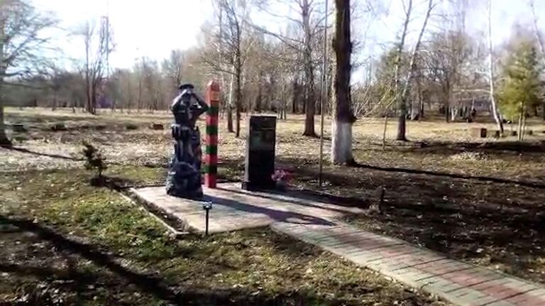 Парк в ЗАТО Шиханы: Аллея Славы и памятники пограничникам и десантникам