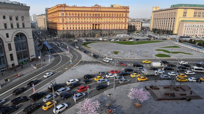 Лубянская площадь в Москве