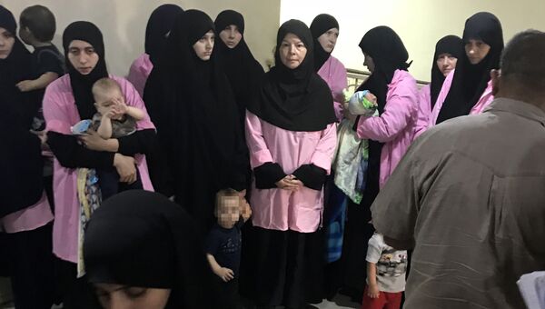 Россиянки, приговоренные к пожизненному заключению, в центральном уголовном суде Багдада, Ирак. 29 апреля 2018
