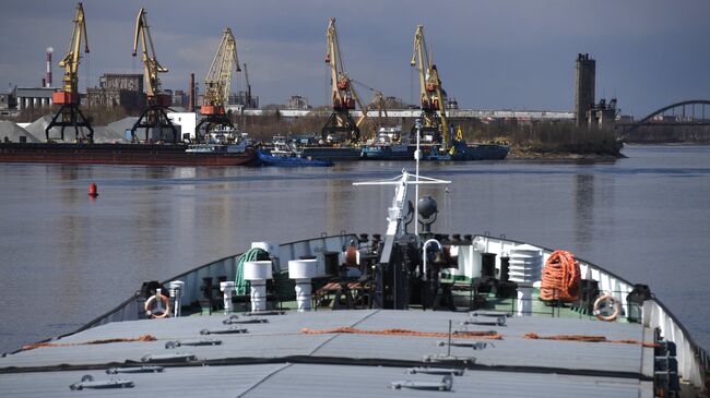 Рыбинский грузовой порт в Ярославской области