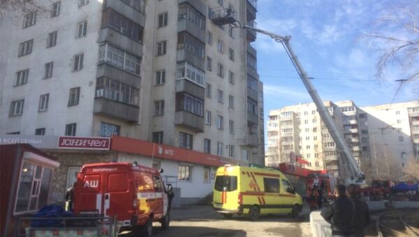Ликвидация открытого горения в жилом доме в Екатеринбурге. 1 мая 2018