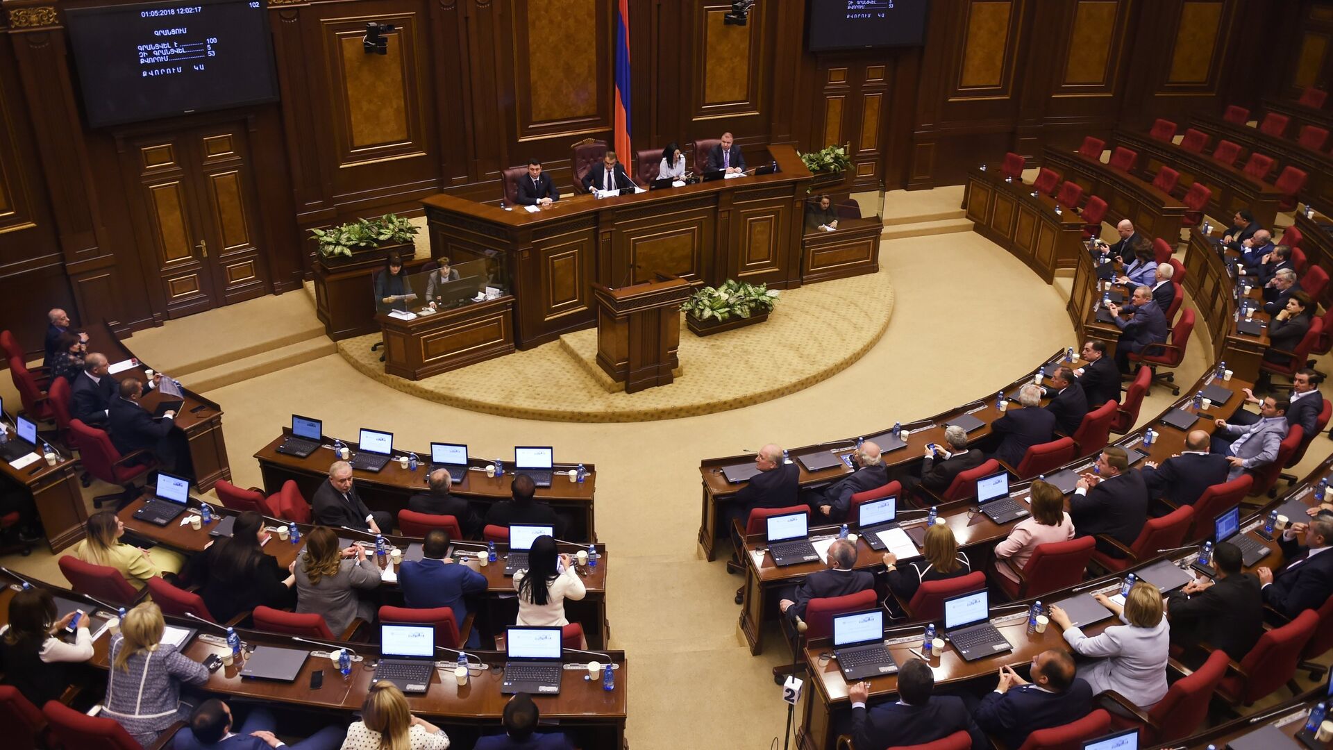 Внеочередное заседание по выборам нового премьер-министра в парламенте Армении. 1 мая 2018 - РИА Новости, 1920, 07.05.2021