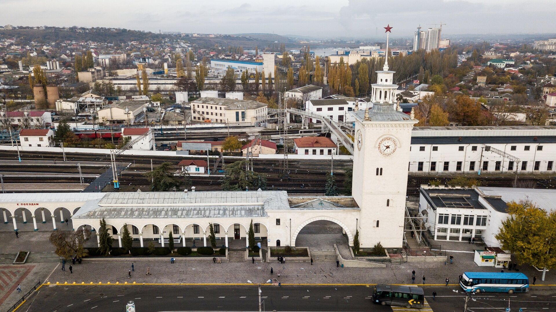В Крыму восстановили маршруты и графики движения пригородных поездов