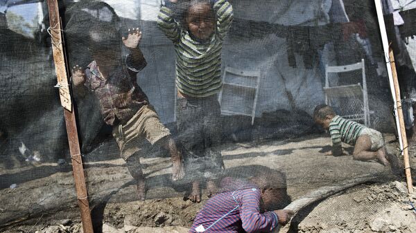 Дети в лагере беженцев. Архивное фото