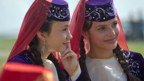 Участницы празднования крымско-татарского праздника Хыдырлез в Крыму. Архивное фото