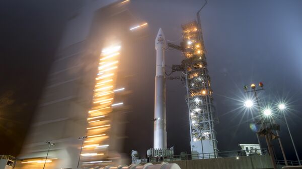 Ракета Atlas-V United Launch Alliance с космическим аппаратом NASA InSight на борту перед стартом