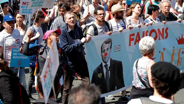 Шествие противников президента Франции Эммануэля Макрона, Париж. 5 мая 2018