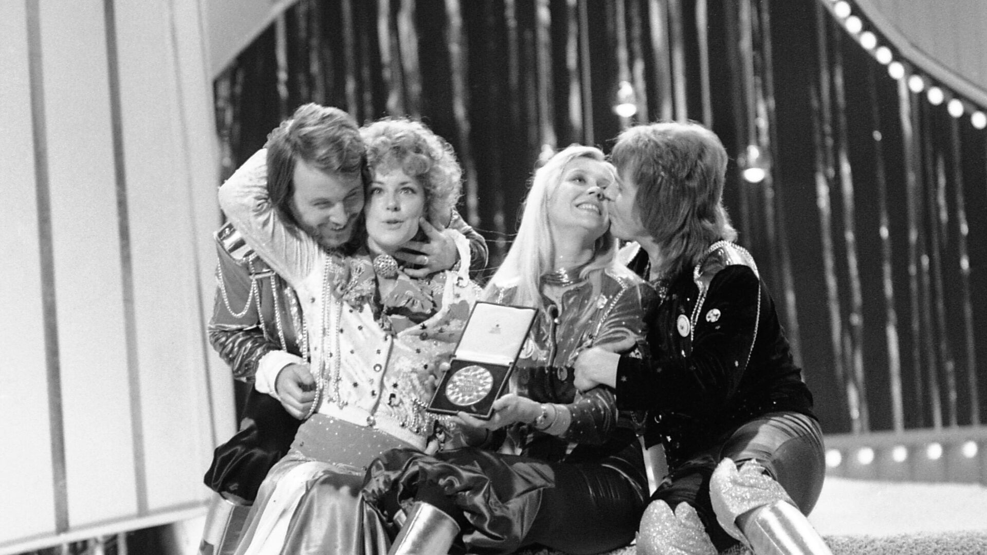 Шведская группа ABBA на конкурсе Евровидение-1974 - РИА Новости, 1920, 06.07.2021