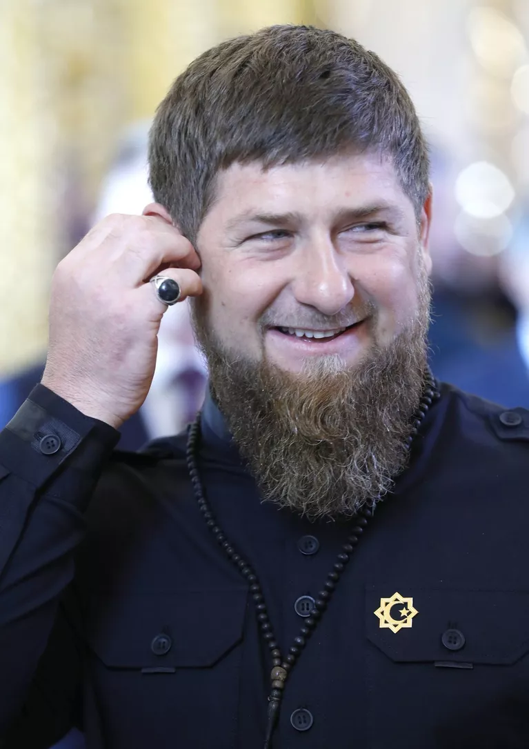 Глава Чеченской Республики Рамзан Кадыров перед началом церемонии инаугурации президента РФ Владимира Путина в Кремле. 7 мая 2018 Глава Чеченской Республики Рамзан Кадыров перед началом церемонии инаугурации президента РФ Владимира Путина в Кремле. 7 мая 2018