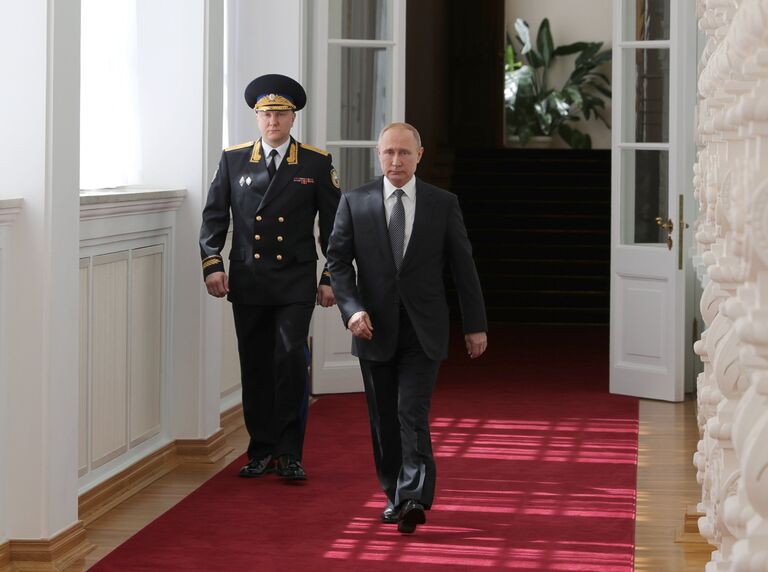 Президент РФ Владимир Путин после церемонии инаугурации в Кремле. 7 мая 2018 Президент РФ Владимир Путин после церемонии инаугурации в Кремле. 7 мая 2018