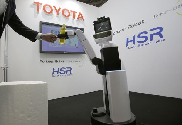 Робот HSR Робот HSR