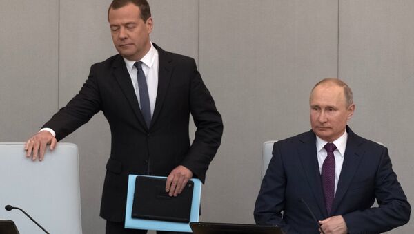 Владимир Путин и Дмитрий Медведев. Архивное фото