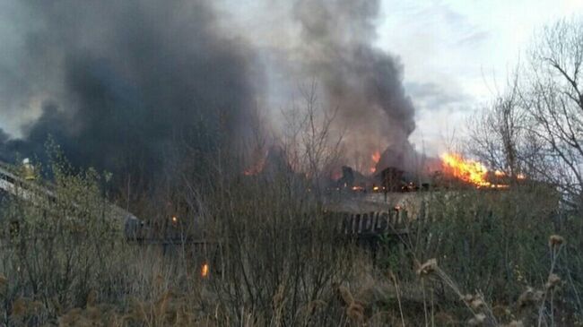 Пожар в цеху по производству бумаги в городе Арамиль Свердловской области. 8 мая 2018