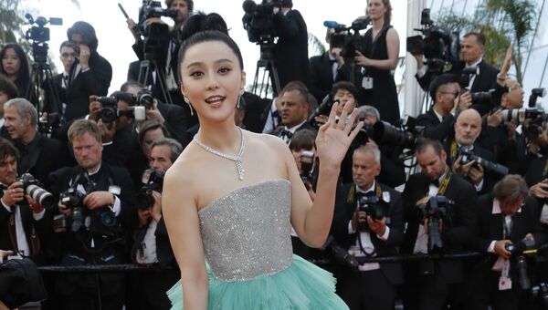 Актриса Фань Бинбин на красной дорожке церемонии открытия 71-го Каннского международного кинофестиваля
