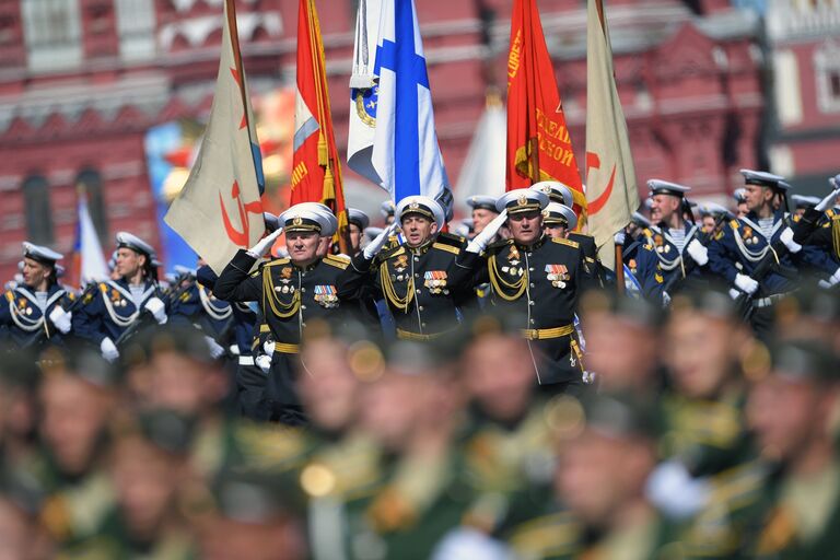 Парадный расчет нахимовского училища на военном параде, посвященном 73-й годовщине Победы в Великой Отечественной войне 1941-1945 годов