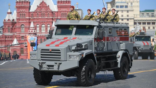 Бронеавтомобиль Патруль на военном параде, посвященном 73-й годовщине Победы в ВОВ