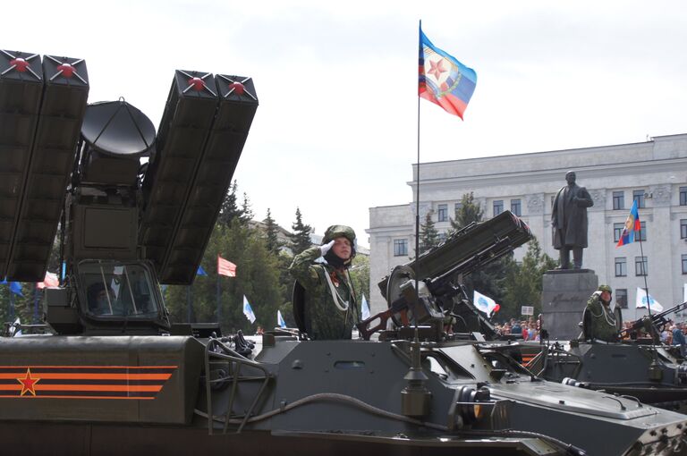 Парад Победы во ЛНР. 9 мая 2018