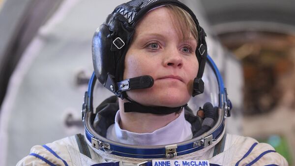 Член дублирующего экипажа МКС-56/57 астронавт НАСА Энн МакКлейн в Центре подготовки космонавтов имени Юрия Гагарина. 10 мая 2018