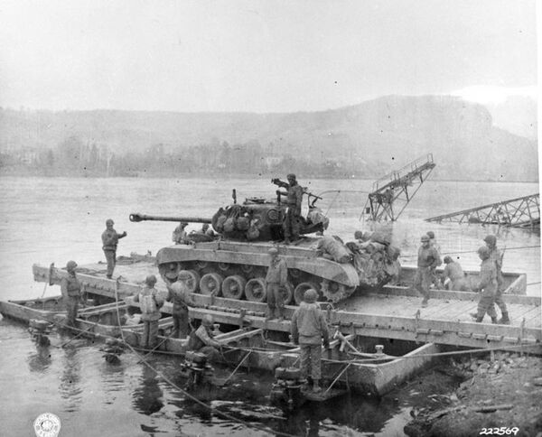 Американский танк M26 Pershing во время Второй мировой войны Американский танк M26 Pershing во время Второй мировой войны